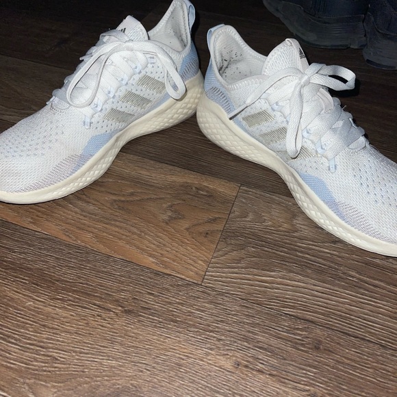 Adidas shoes - Picture 7 of 7